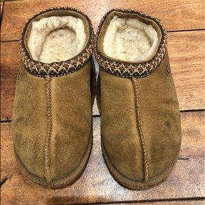 UGG Tasman slippers